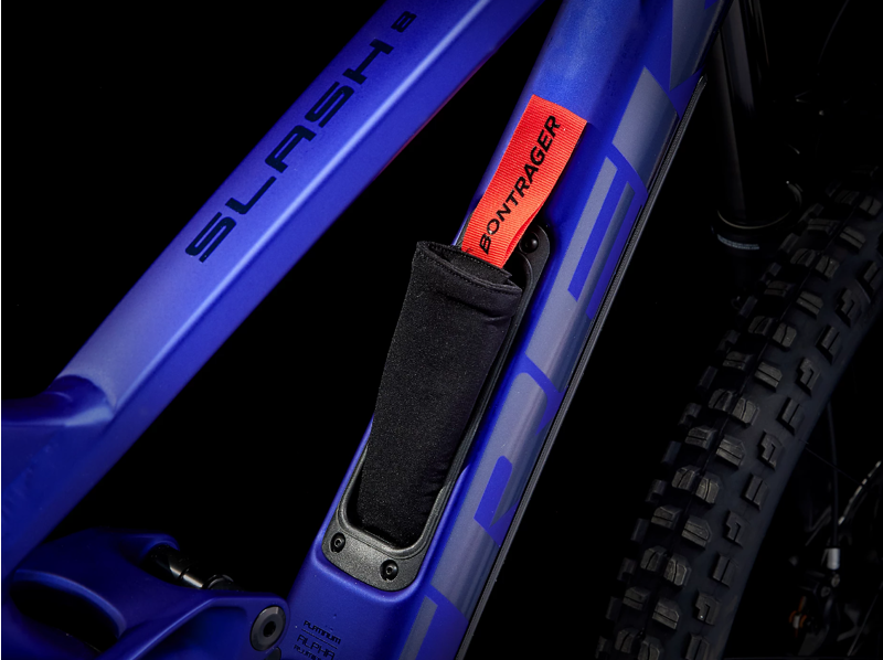 Trek Slash 8 GX 29 Full Suspension Mountain Bike 2023 in Hex Blue-8